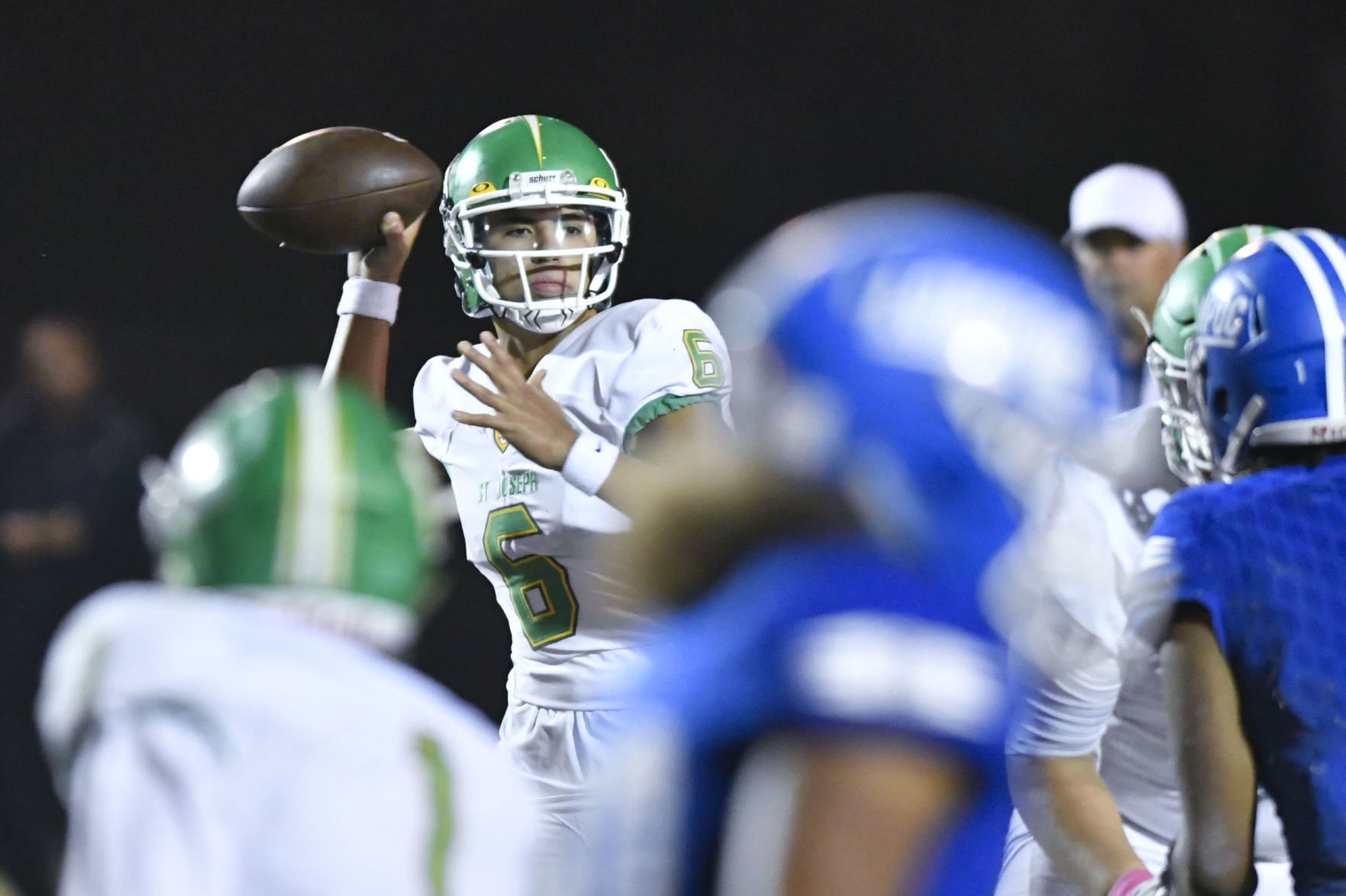 102717 SJ Lompoc football 08.jpg